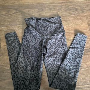 Old navy black leopard leggings